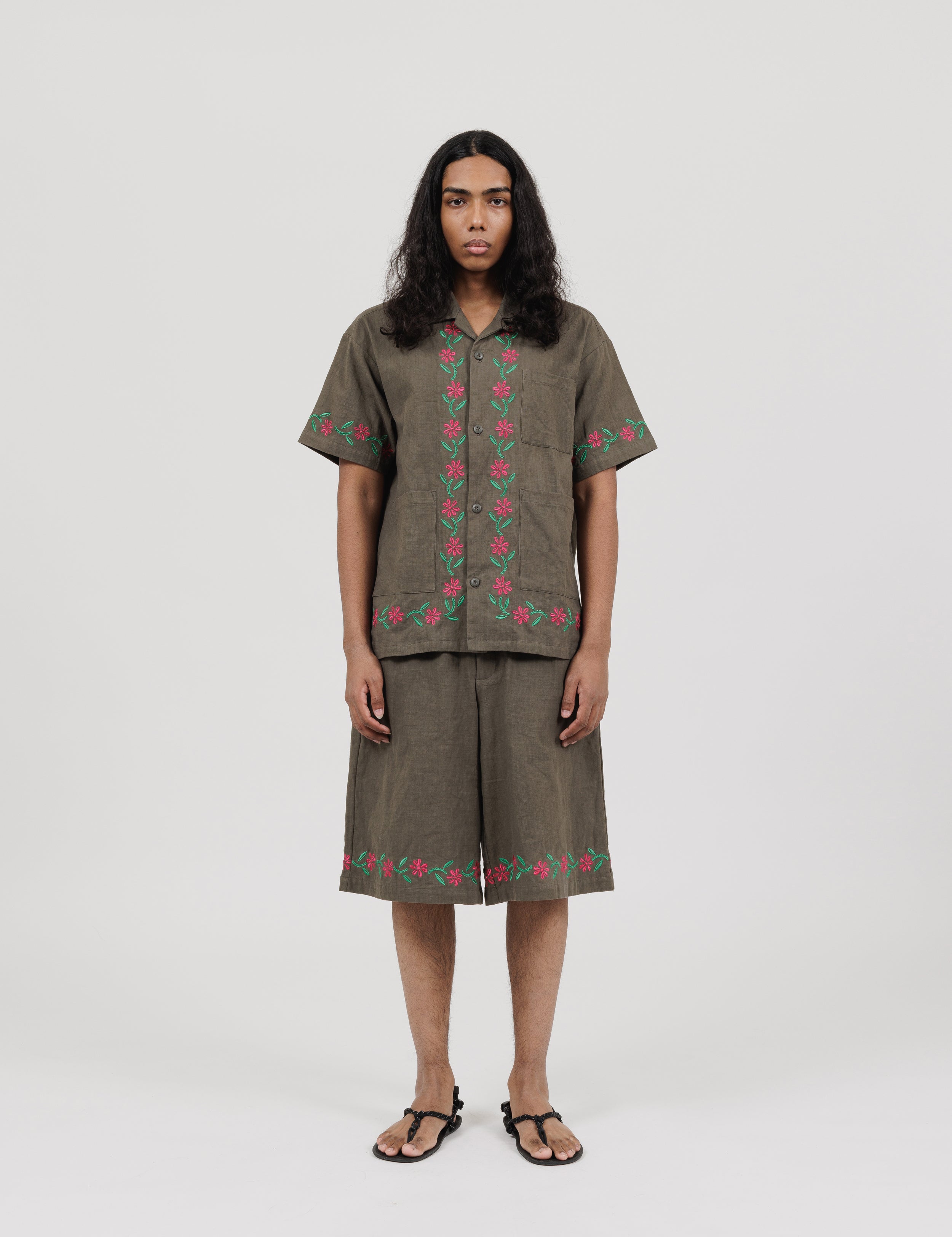 Embroidered Short Sleeve Shirt (Olive)
