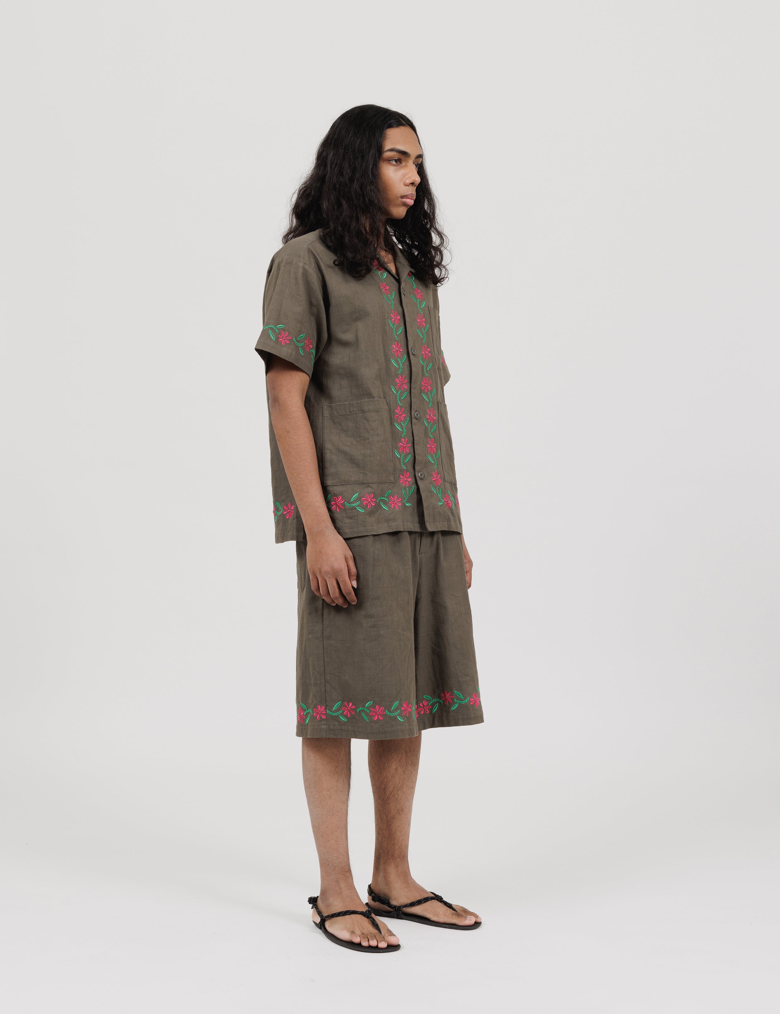 Embroidered Short Sleeve Shirt (Olive)