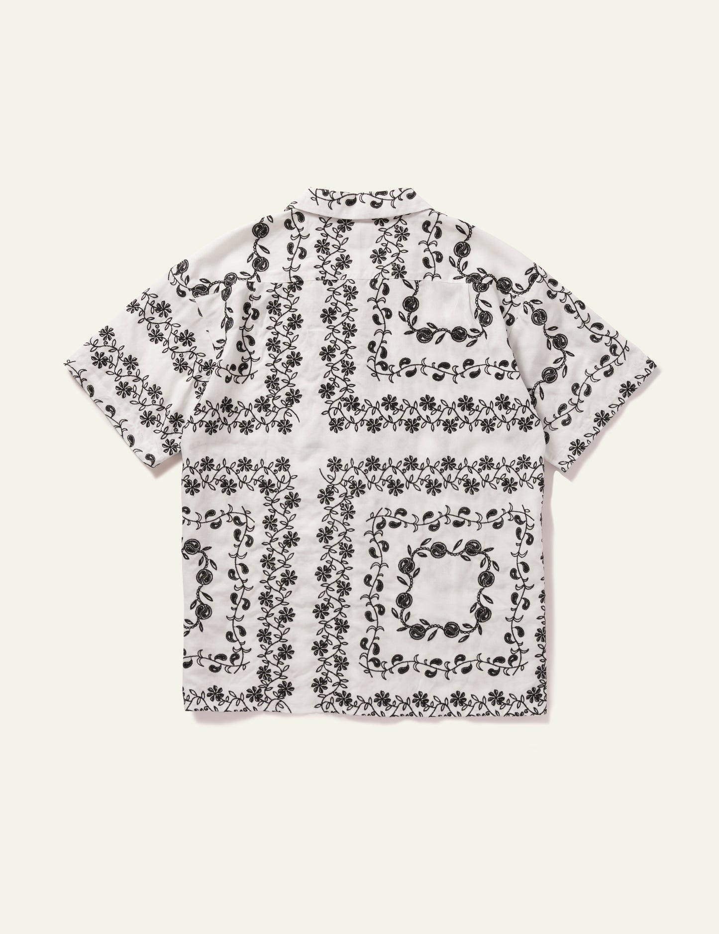 Yin Yang Paisley Short Sleeve Shirt (White)