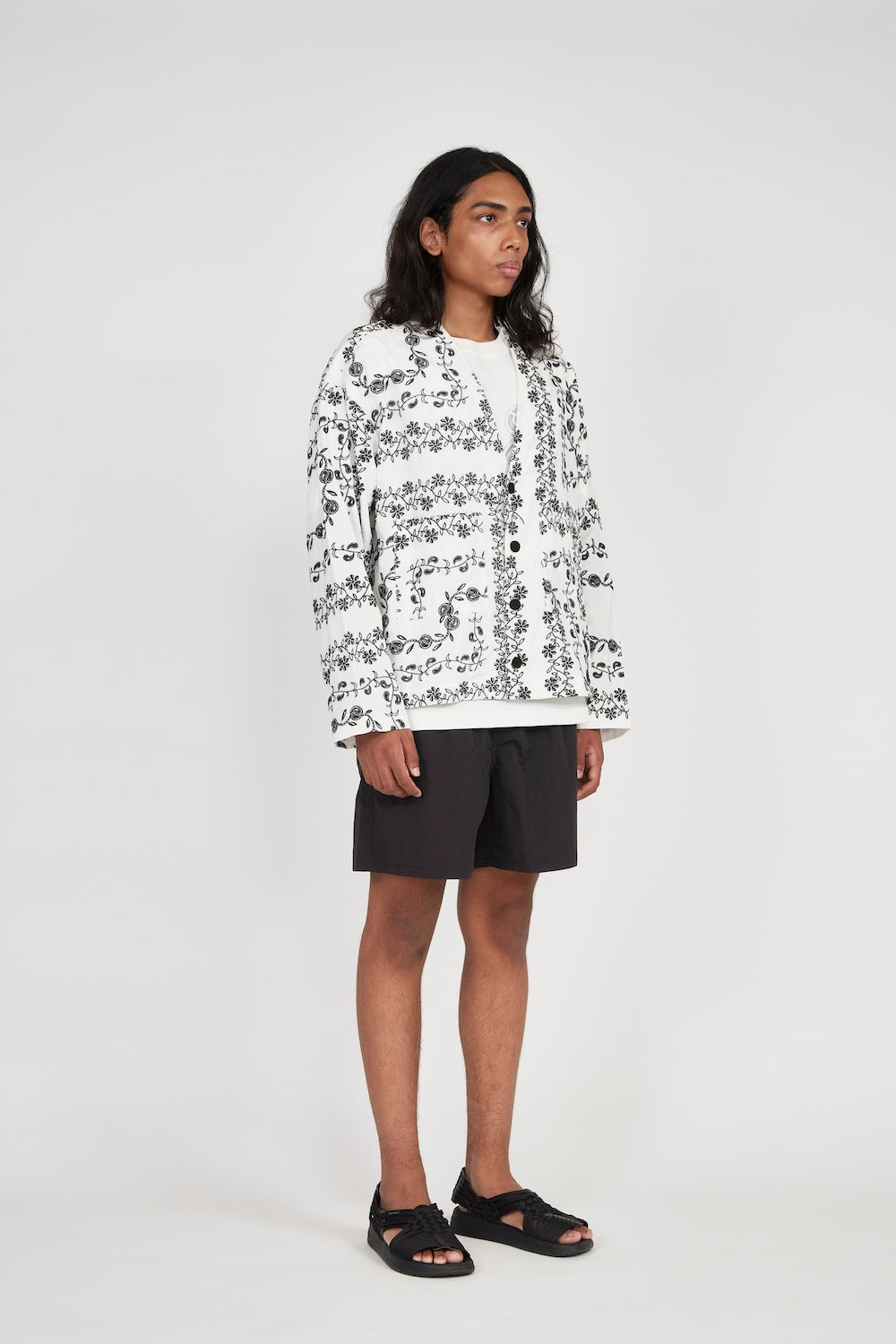 Yin Yang Paisley Long Sleeve Cardigan (White)