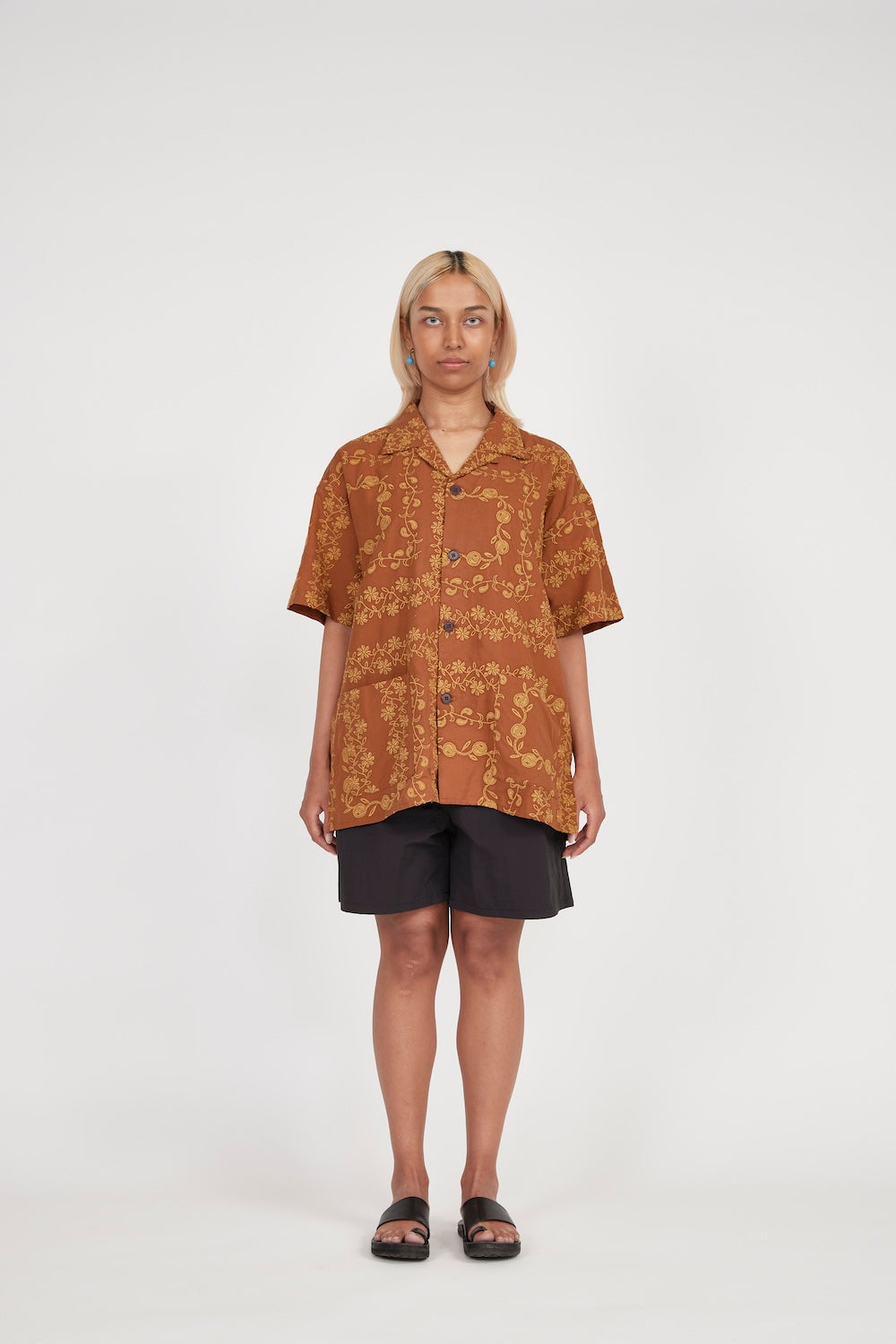 Yin Yang Paisley Short Sleeve Shirt (Brown)