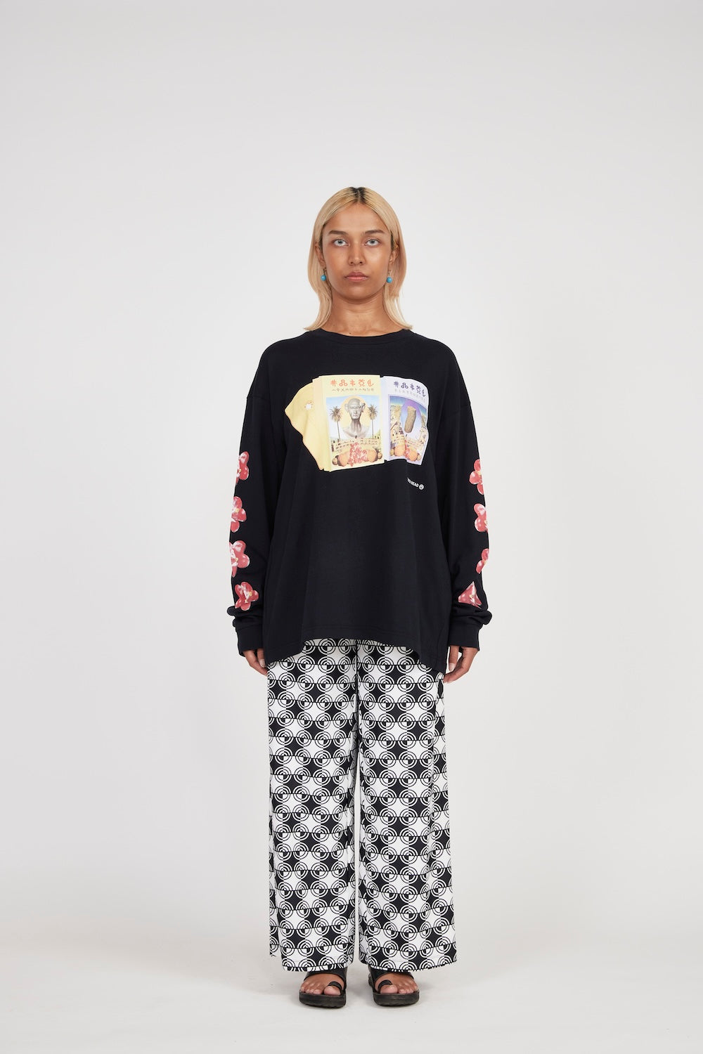 Cassette Tape Long Sleeve Printed T-Shirt (Black)
