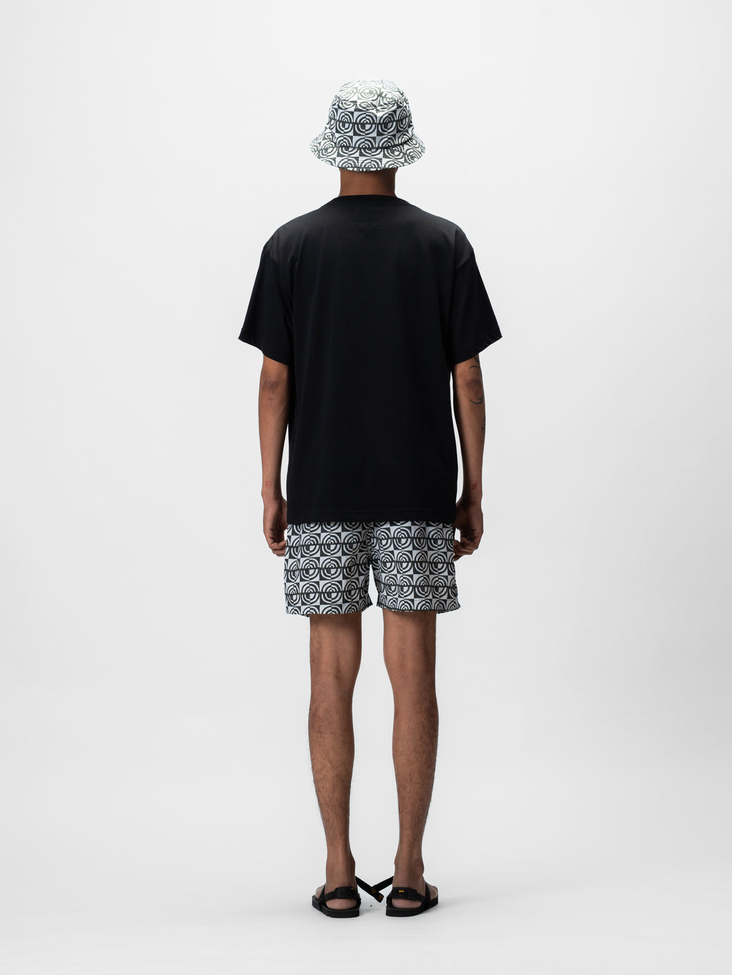 Bali's Embroidery Pocket T-Shirt Black